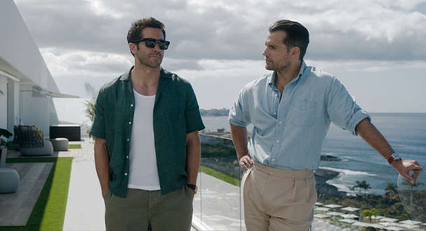 Šedá zóna: Jake Gyllenhaal a Henry Cavill řádí ve špionážním traileru | Fandíme filmu