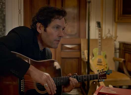 Srdcovka: Do kin se blíží komedie, kde popová hvězdička ukradne svůj největší hit | Fandíme filmu