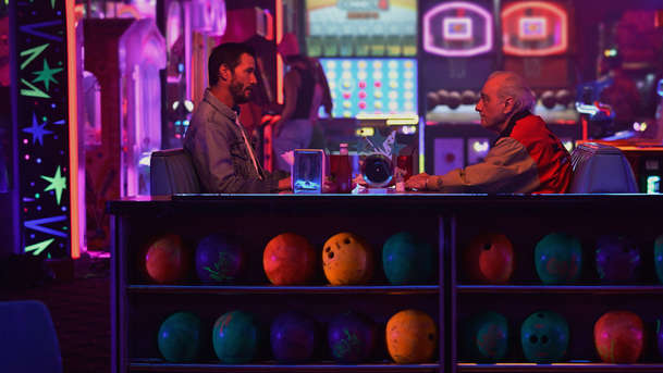 Následky: Nová komedie s Keanu Reevesem ukázala trailer | Fandíme filmu