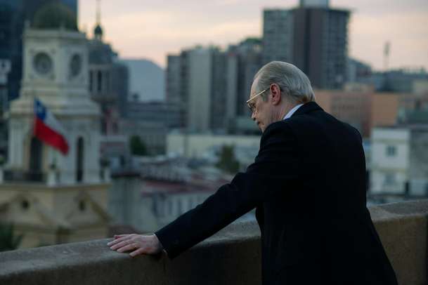 Divoký kůň devítka: Po střelbě v Československu míří agenti na Velikonoční ostrov | Fandíme filmu