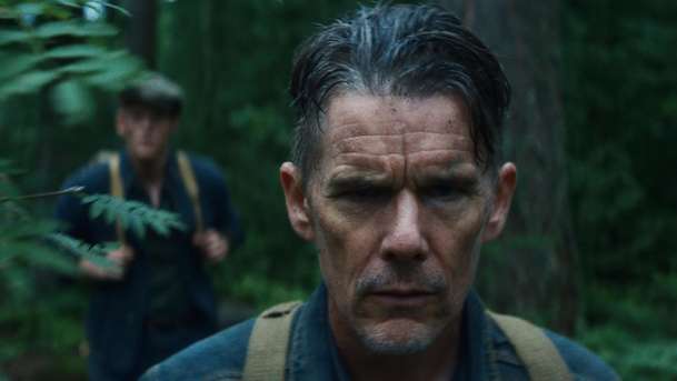 The Weight: Vězeň Ethan Hawke si zkouší nebezpečnou misí vydobýt svobodu | Fandíme filmu