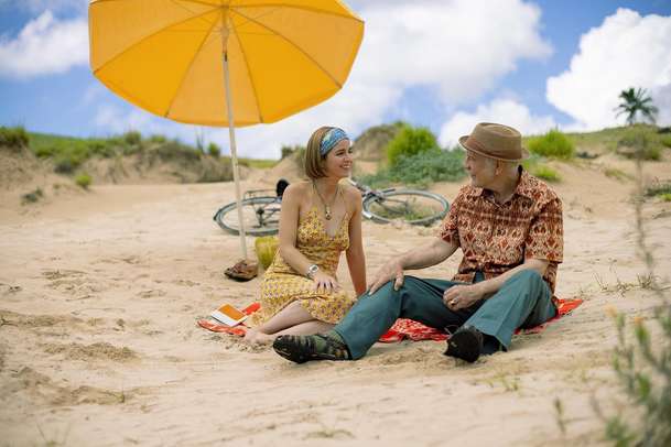 Divoký kůň devítka: Po střelbě v Československu míří agenti na Velikonoční ostrov | Fandíme filmu