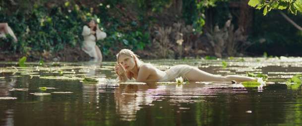 Mavka: Pravdivá legenda - Krvežíznivá „rusalka“ se zamiluje do své oběti | Fandíme filmu