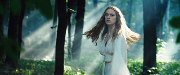 Mavka: Pravdivá legenda - Krvežíznivá „rusalka“ se zamiluje do své oběti | Fandíme filmu