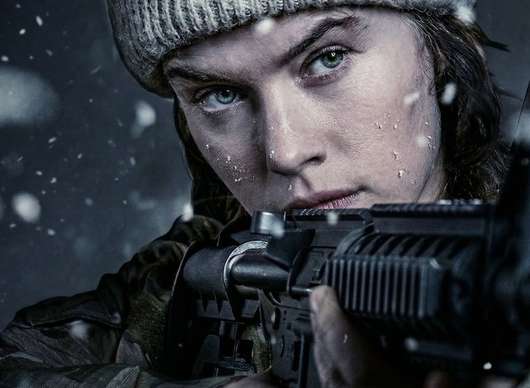 Ballistic: Lena Headey se mstí parchantům, kteří jí zabili syna | Fandíme filmu