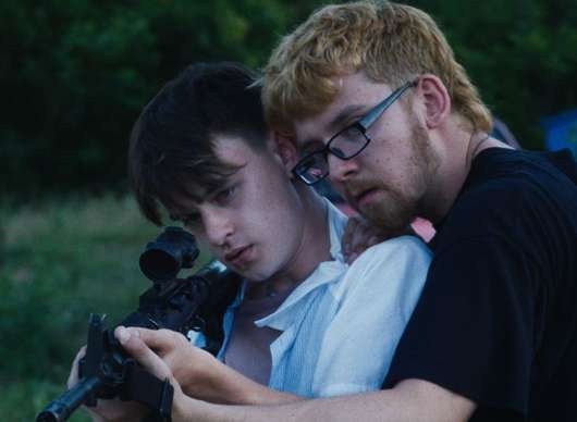 Our Hero, Balthazar: Černočerná komedie satirizuje školní střelbu | Fandíme filmu