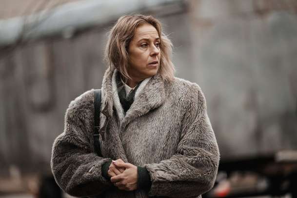 Hladovka: Když televizi obsadí ruští vojáci, rozhodne se hlasatelka stávkovat | Fandíme filmu