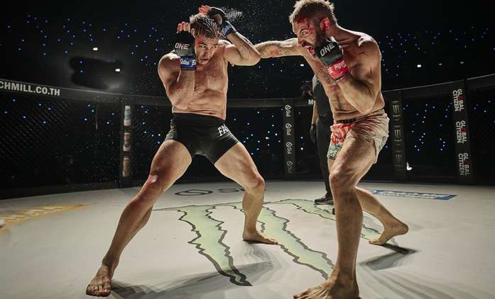 Beast: Pusťte si úvod MMA filmu, kde Russell Crowe vyrábí vítěze | Fandíme filmu