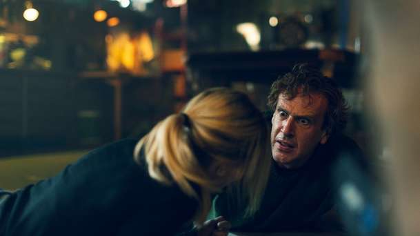 Over Your Dead Body: Manželská nenávist ještě nebyla tak slastně poťouchlá | Fandíme filmu