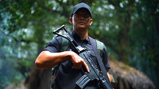 Timur: V akčním filmu podle skutečné události Iko Uwais zachraňuje rukojmí | Fandíme filmu