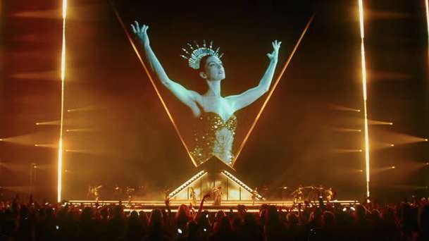 Mother Mary: Kult, rituál, hudba a sláva se slévají v hypnotický filmový zážitek | Fandíme filmu