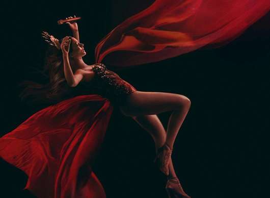 Mother Mary: Kult, rituál, hudba a sláva se slévají v hypnotický filmový zážitek | Fandíme filmu