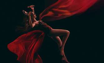 Mother Mary: Kult, rituál, hudba a sláva se slévají v hypnotický filmový zážitek | Fandíme filmu