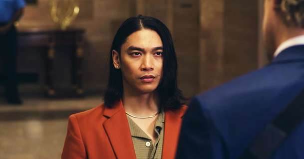 Straight Shot: Dolph Lundgren v oldschoolové střílečce kosí nepřátele v mrakodrapu | Fandíme filmu