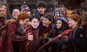 Hledá se Harry: Ze zákulisí čar a kouzel – Velký dokument představí novou sérii | Fandíme seriálům