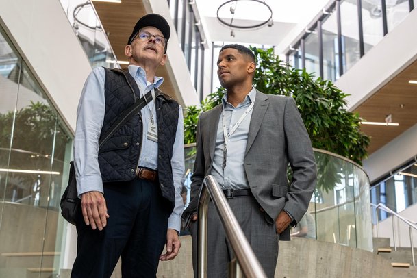 The Audacity: Komediální seriál si střílí z egoistických megalomanů ze Silicon Valley | Fandíme serialům