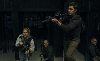 Jack Ryan: Ghost War – Špionážní akční thriller to rozjíždí v novém traileru | Fandíme filmu