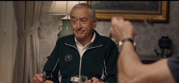 Všichni fotři jsou lotři: Ariana Grande vstoupí do rodiny Fockerových, je tu trailer | Fandíme filmu