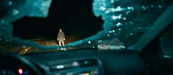 Pasažér: Trailer varuje před hrůzami, které s sebou přináší démonický stopař | Fandíme filmu