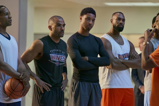 Šéfka hry: Vydařená komedie z basketového prostředí se vrací na Netflix | Fandíme serialům