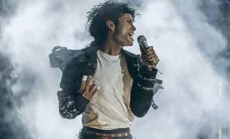Michael: Jacksonův životopis je podle kritiků slaboučký | Fandíme filmu