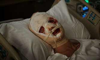 Clayface: Batmanovský padouch zveřejnil online svůj první trailer | Fandíme filmu