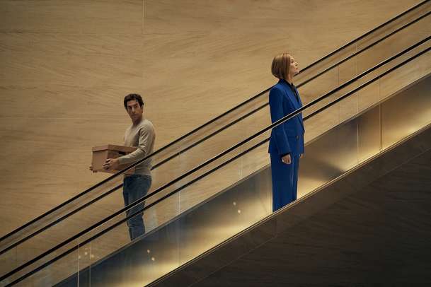 Dámy mají přednost: V nové komedii se šovinista probudí ve světě, kde vládnou ženy | Fandíme filmu