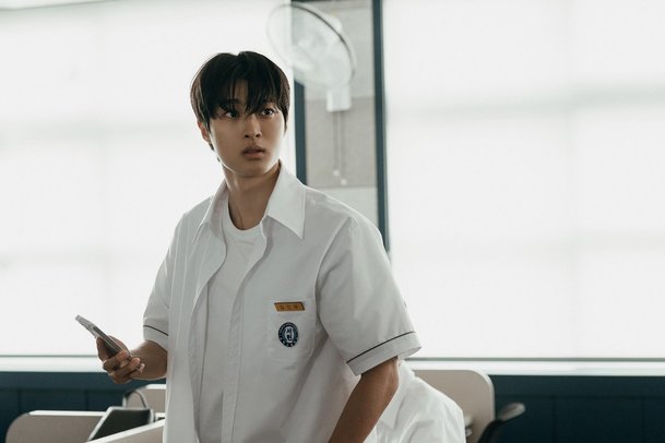 Kdyby přání zabíjela: V novém Netflix seriálu aplikace odpočítává, za jak dlouho zemřete | Fandíme serialům