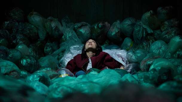 Saccharine: V novém hororu vede ke štíhlosti pojídání lidského popela | Fandíme filmu