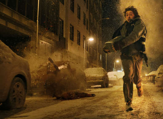 Resident Evil: Podívejte se na české ulice v prvním traileru hollywoodského hororu | Fandíme filmu