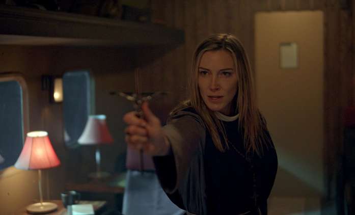 Speed Demon: Vymítání ďábla na palubě rychlovlaku, to tu ještě nebylo | Fandíme filmu