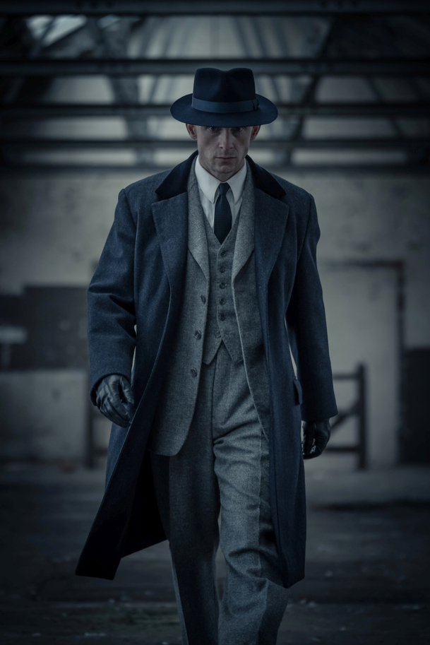 Peaky Blinders: Gangy z Birminghamu přeobsadily ústřední postavu | Fandíme serialům