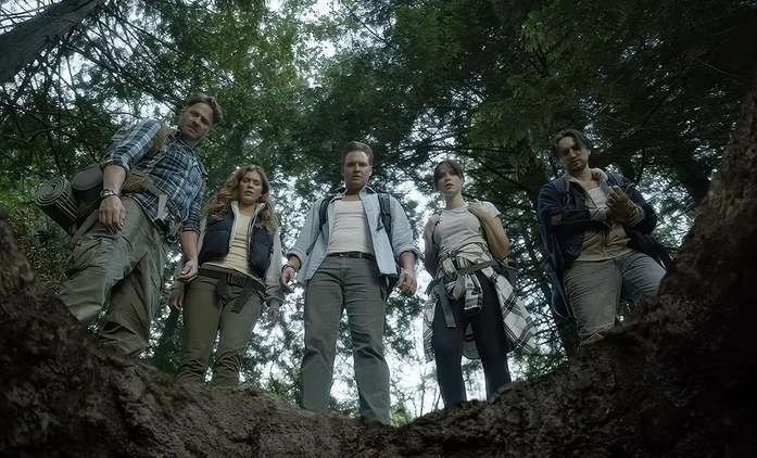 Pitfall: Během výletu mladý muž uvízne v pasti - čeká ho boj o holý život | Fandíme filmu