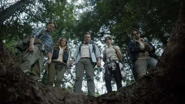 Pitfall: Během výletu mladý muž uvízne v pasti - čeká ho boj o holý život | Fandíme filmu