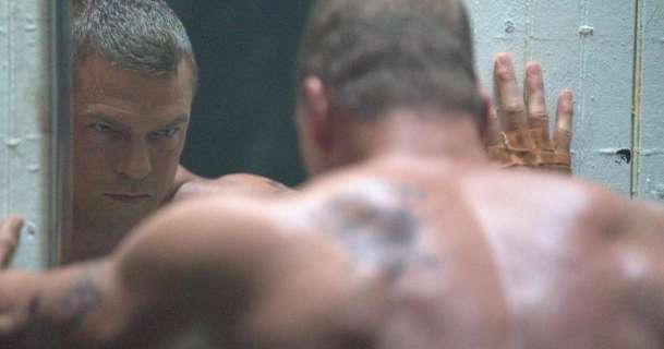 Motor City: Drsňák Alan Ritchson jde nezastavitelně za pomstou | Fandíme filmu
