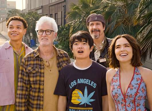 Gail Daughtry and the Celebrity Sex Pass: Zoey Deutch hledá herce, se kterým smí do postele | Fandíme filmu