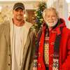 The Man With The Bag: Schwarzenegger bude letos Santa | Fandíme filmu