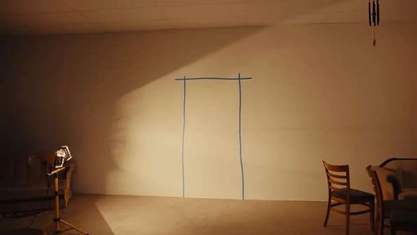 Backrooms: Po novém traileru budete závislí na děsivých chodbách | Fandíme filmu