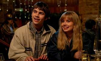 Finding Emily: Beznadějný romantik hledá v nové komedii lásku s pomocí vědy | Fandíme filmu