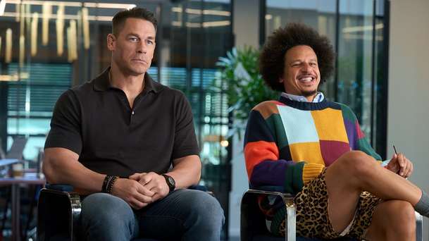 Malý bratr: V nové komedii zažije John Cena na Netflixu peklo s „bráchou“ | Fandíme filmu