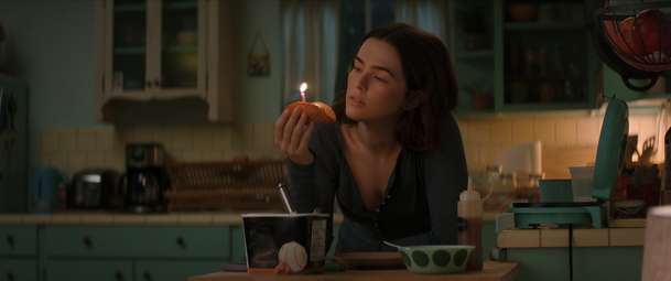 Hlasovky pro Isabelle: Netflix představuje novou romantickou komedii se Zoey Deutch | Fandíme filmu