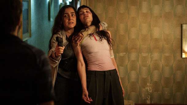 Poznamenaná: V thrilleru od Netflixu jde ženě bez paměti o holý život | Fandíme filmu