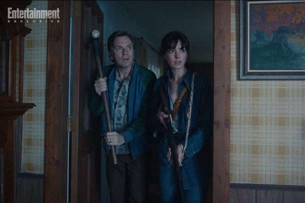 Konec Oak Street: Dinosauři napadli předměstí – trailer vypadá parádně | Fandíme filmu