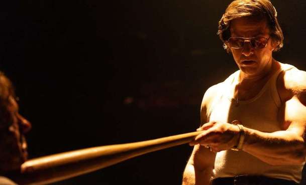 By Any Means: Mark Wahlberg jako mafián likviduje dobytky z Ku Klux Klanu | Fandíme filmu