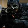 Onslaught: Adria Arjona si v drsném traileru vyšlápla na supervojáky | Fandíme filmu