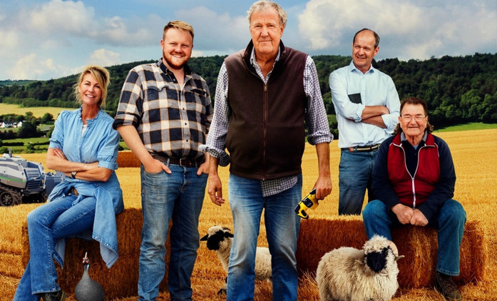 Clarksonova farma: Populární britský moderátor už pátým rokem pečuje o hospodářství | Fandíme seriálům