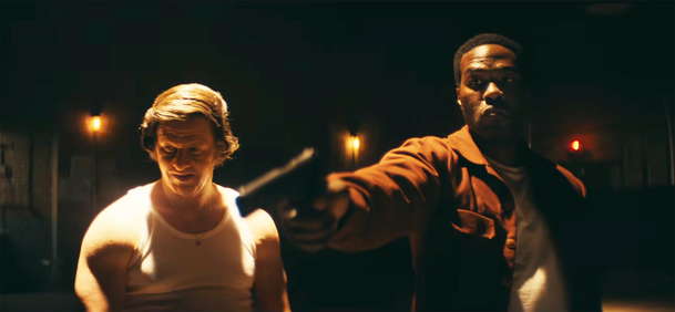 By Any Means: 1. trailer drsné kriminálky, kde Mark Wahlberg likviduje všechny, kdo se pohnou | Fandíme filmu