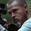 V srdci divočiny: První pohled na thriller, kde Brad Pitt havaruje na odlehlé Aljašce | Fandíme filmu