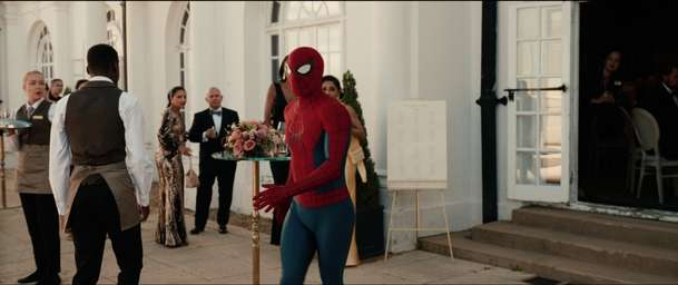 Spider-Man: Zbrusu nový den – Alternativní verze traileru přináší více nindžů | Fandíme filmu