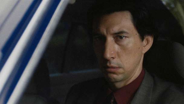 Papírový tygr: Adam Driver a Scarlett Johansson v řízné kriminálce laškují s podsvětím | Fandíme filmu